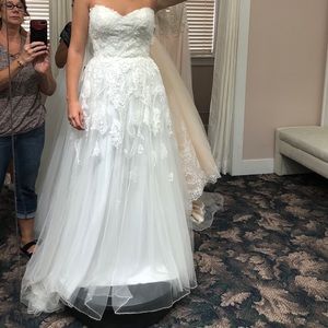 Wedding dress